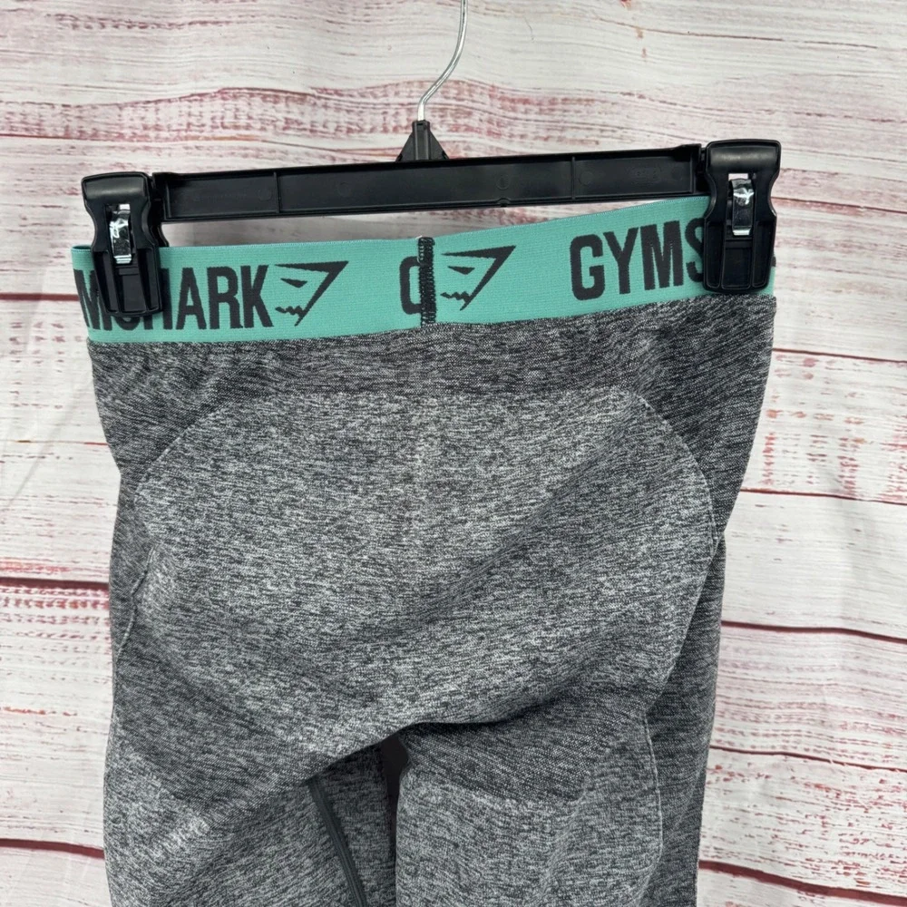 Gymshark Flex Cropped Leggings Womens‎ Small Grey Teal Logo Waistband Seamless